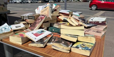 Diyarbakır’da bin 500 Kürtçe kitap çöp oldu