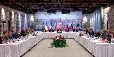 İstanbul’da 1 saatlik barış zirvesi: Rusya-Ukrayna görüşmesinden esir takası çıktı