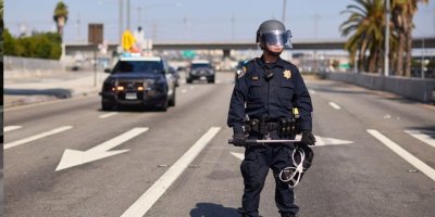 Los Angeles'ta sokağa çıkma yasağı ilan edildi