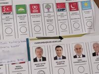 Flaş İddia: AKP 'mühürlü' oy pusulası dağıtıyor!