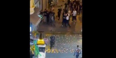 Leman’a “Muhammed-Musa savaşı” karikatürü için saldırı