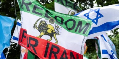 Analiz: İran’ın İsrail Karşısındaki Yenilgisi Neden Hâlâ Bir Devrimi Tetiklemedi?