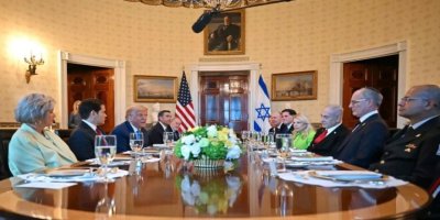 Trump Netanyahu ile görüştü