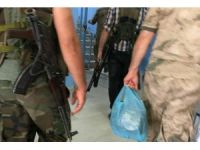Kulp/ Asker ve korucular silahla okulun içinde geziyor