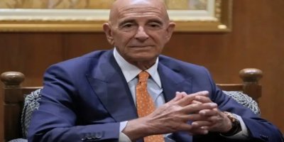 ABD Temsilcisi Barrack, İsrailli ve Suriyeli bakanlarla Paris'te görüşecek