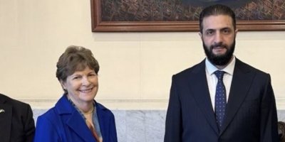 Şara ve Abdi’yle görüşen kıdemli Amerikalı Senatör: “Birleşmiş bir Suriye istiyorlar, bölünme istemiyorlar”