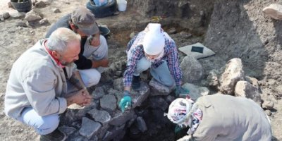 Diyarbakır’da 5 ve 11 bin yıllık mezar bulundu