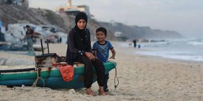 İsrail Gazze'de 'geri çekilmeyi kabul etti', müzakereciler Mısır'da toplanıyor