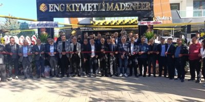 DTSO Başkanı Mehmet Kaya, 1 Günde 3 Yeni İş Yeri Açılışını Gerçekleştirdi