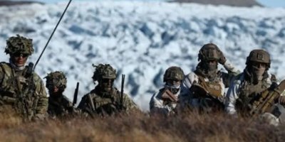 NATO ülkeleri Amerika’yı caydırmak için Grönland’a asker yolluyor