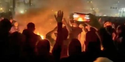 CNN: Binlerce Iraklı milis, protestoları bastırmak için İran'a sızdı