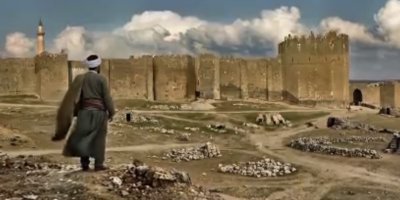 Diyarbakır’da yıkılan surlar yapay zekayla canlandırıldı