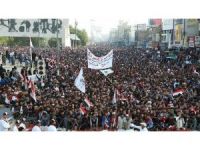 Irak'ta yasağa rağmen sokaklar terk edilmiyor!