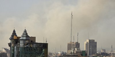 İsrail ve ABD İran'a saldırı başlattı, sivil halk kaçıyor