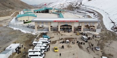 Türkiye-İran sınırında günübirlik geçişler durduruldu