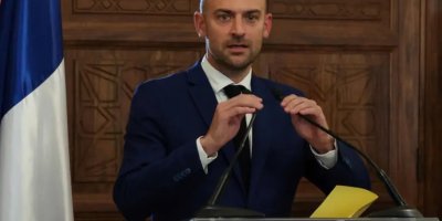 Fransa: İran siyasi yolunu değiştirmeli