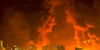 İran'da birçok kent ağır bombardıman altında: Elektrikler kesildi, havalimanları vuruldu