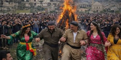 Suriye İçişleri Bakanlığı Kürtlerden vatandaşlık başvurularını almaya başladı