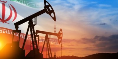 'ABD, İran petrolüne yönelik yaptırımları askıya almayı kabul etti'