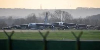 Financial Times: ABD, NATO ülkelerinde nükleer silah konuşlandırmayı tartışıyor