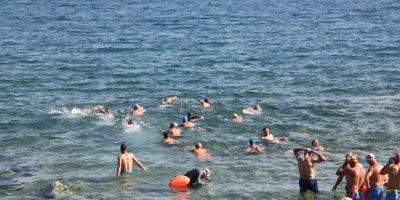 Van Gölü'nde yüzmek yasaklandı!