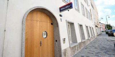 Hitler'in doğduğu ev polis karakolu oldu