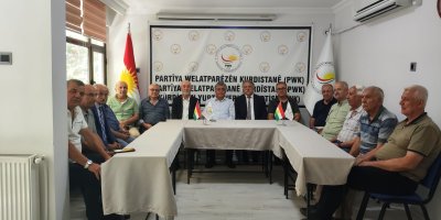 İngiltere’den Kürt Yurtseverleri Burhan Namık Jaf ve Jasin Kaplan Diyarbakır’da PWK’yi Ziyaret Ettiler