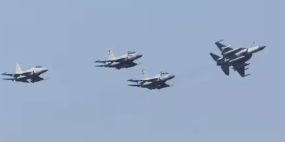 Pakistan savaş uçakları Yemen'de Husileri vuruyor