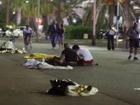 Fransa’da terör saldırısı en az 84 kişi öldü