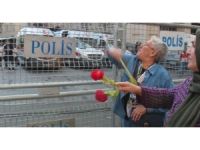 Cumartesi Anneleri'ne yasak!