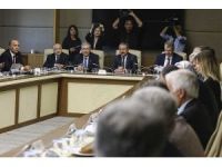 Tartışmalı sağlık düzenlemesi komisyondan geçti