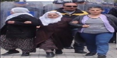 VİDEO-Annelere çirkin saldırı!