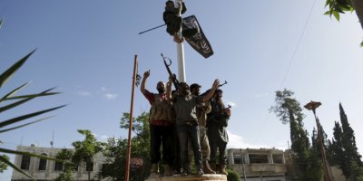 El Nusra'nın İdlib paniği