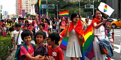 Tayvan eşcinsel evliliği yasal hale getiren ilk Asya ülkesi oldu
