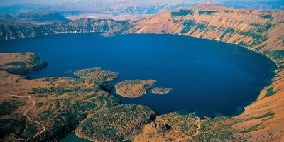 Nemrut Krater Gölü'ne ziyaretçi akını