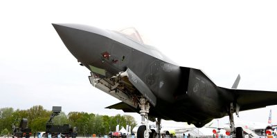 Pentagon: Türk pilotların F-35 eğitimi durduruldu