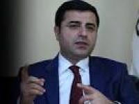 Demirtaş: Kapıyı kırarak, eşyaları parçalayarak böyle davranamazsınız.