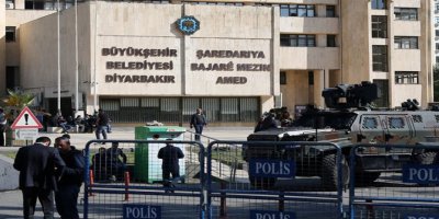 Kayyım atamalarına tepkiler devam ediyor