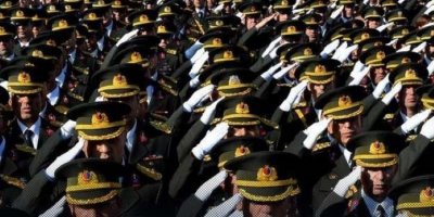 Beş general istifa etti