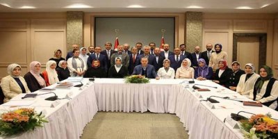 TÜRGEV ve ENSAR'a 330 milyon TL'lik bağış