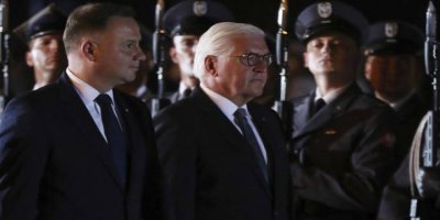 “Alman tiranlığının mağduru Polonyalılar önünde eğiliyorum ve af diliyorum”