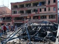 61 isim;  PKK'ya:  Şiddete son ver!/Devlete: Adım at!