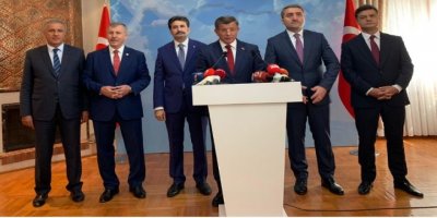 Davutoğlu AKP'den istifa etti