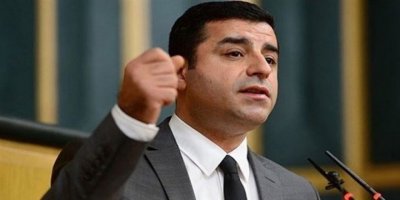 Demirtaş: Muhaliflerle birlikte barışçıl yollarla mücadelemizi sürdürmeye kararlıyız