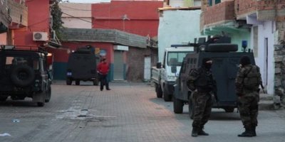 HDP'li vekilin de olduğu çok sayıda siyasetçi ve insan hakları savunucusuna gözaltı