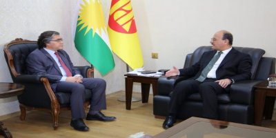 PAK Heyeti Hewler’de PDK Ulusal İlişkiler Bürosu’nu Ziyaret Etti