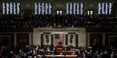 Temsilciler Meclisi Trump'ın azil sürecini kabul etti, Senato'da yargılanacak