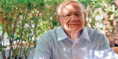 Beşikçi: Türk solcuları, Kürdlerin, Kürdçe konuşmalarından rahatsız oluyorlar