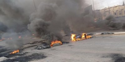 Irak'ta göstericiler yolları kapattı: İller arası bağlantı koptu