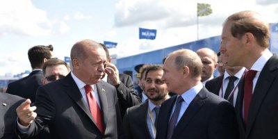 “Şam-Ankara diyalogu Heyet Tahrir El Şam gibi örgütleri silah bırakmaya zorlanmalı”